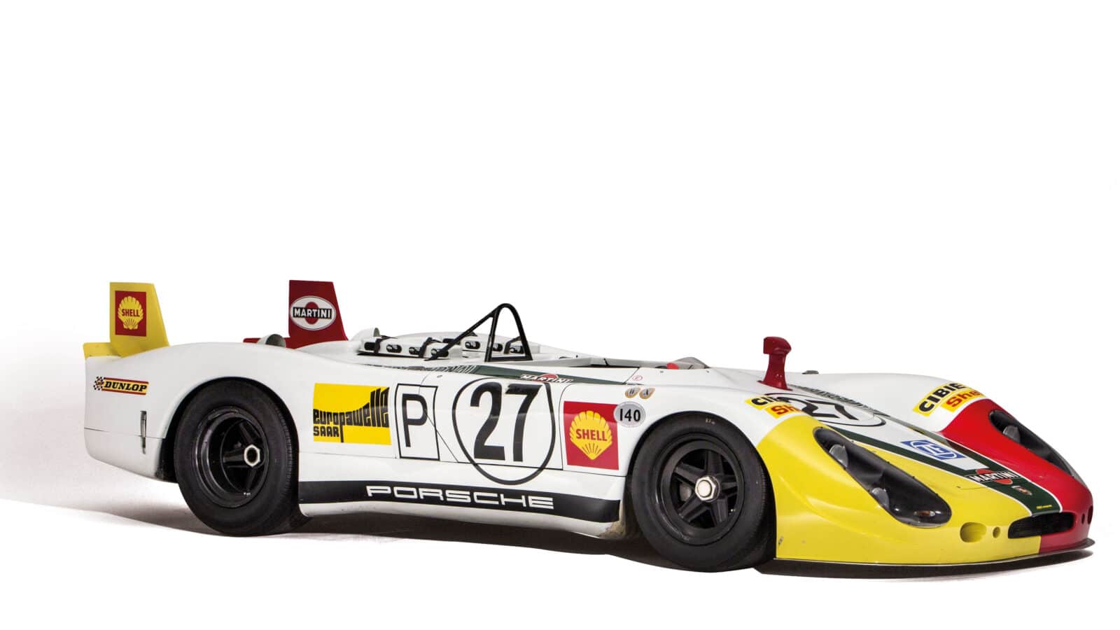 Porsche 908:02 studio photo